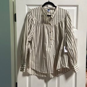 Brand new half button up